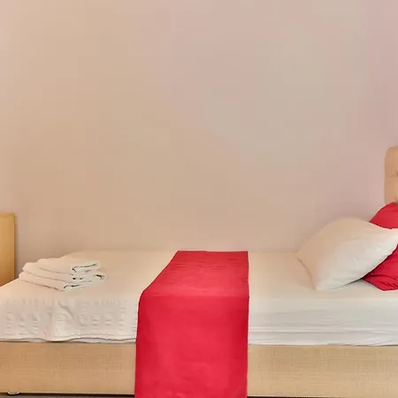 Dolunay Çıralı